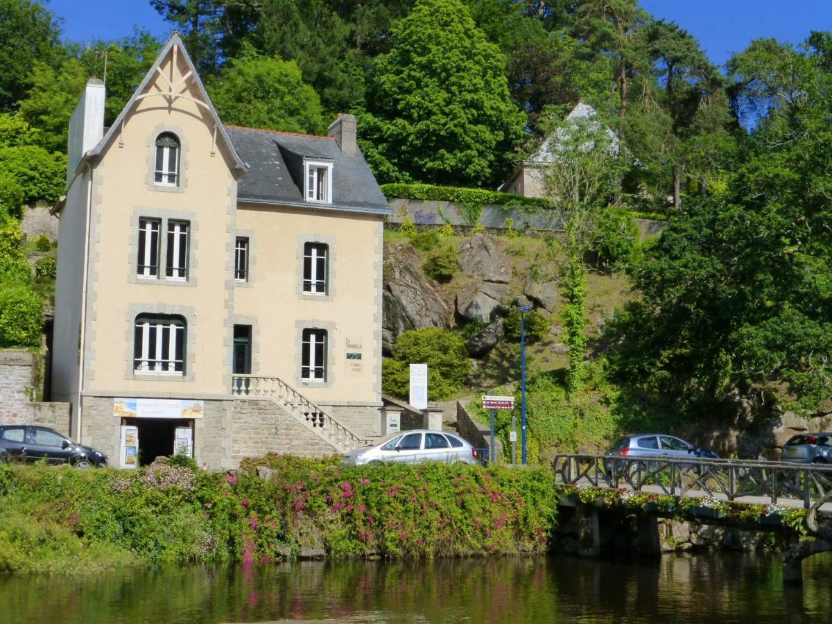 La Passerelle de Pont-Aven Esterno foto